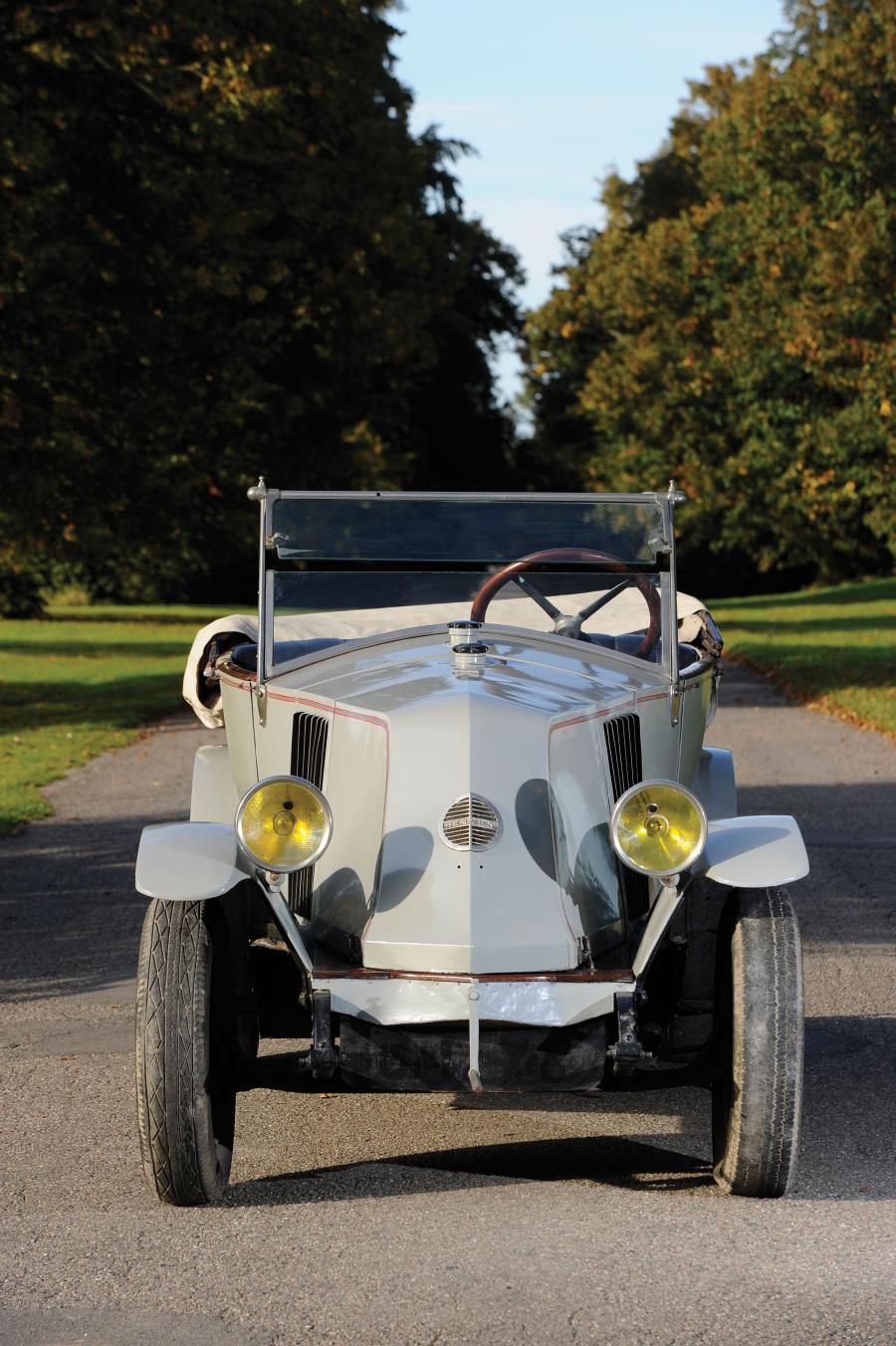  Renault NN Four-Seater 1922 года  (фото 25 из 30)